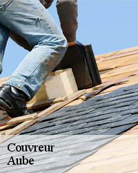 Intervention d’un couvreur professionnel dans le 10